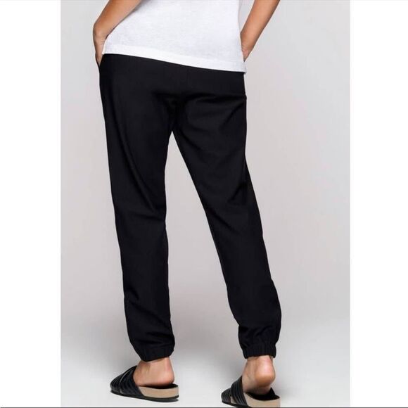 Lorna Jane Luxury Ankle Zip Joggers Pants Black Size Large NEW NWT - Picture 3 of 9